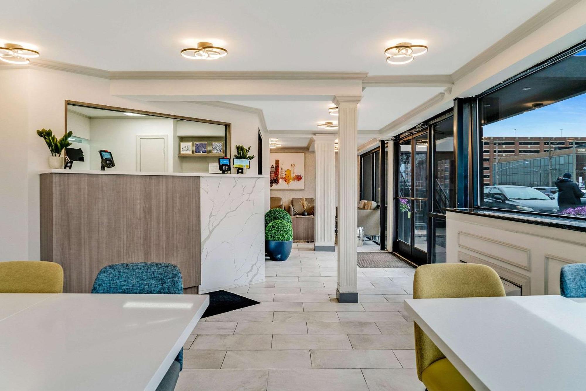 Quality Inn Detroit Downtown Bagian luar foto