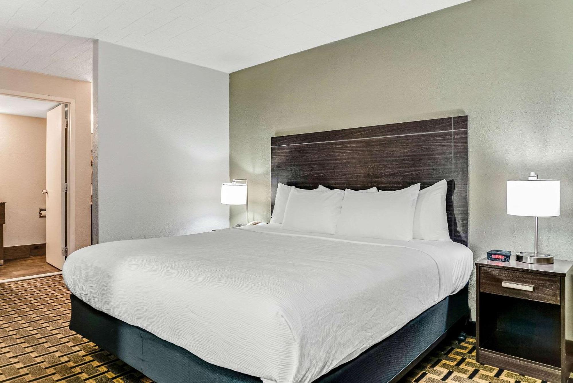 Quality Inn Detroit Downtown Bagian luar foto