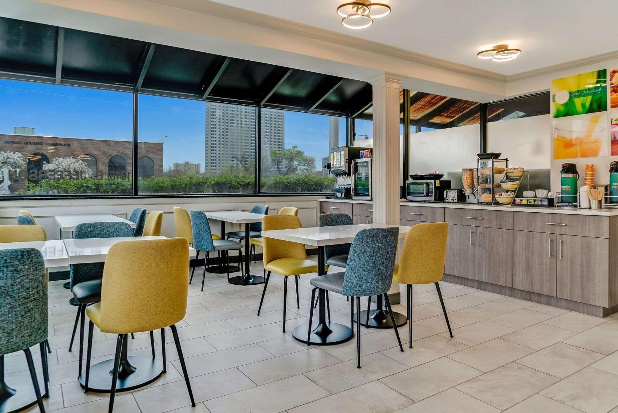 Quality Inn Detroit Downtown Bagian luar foto