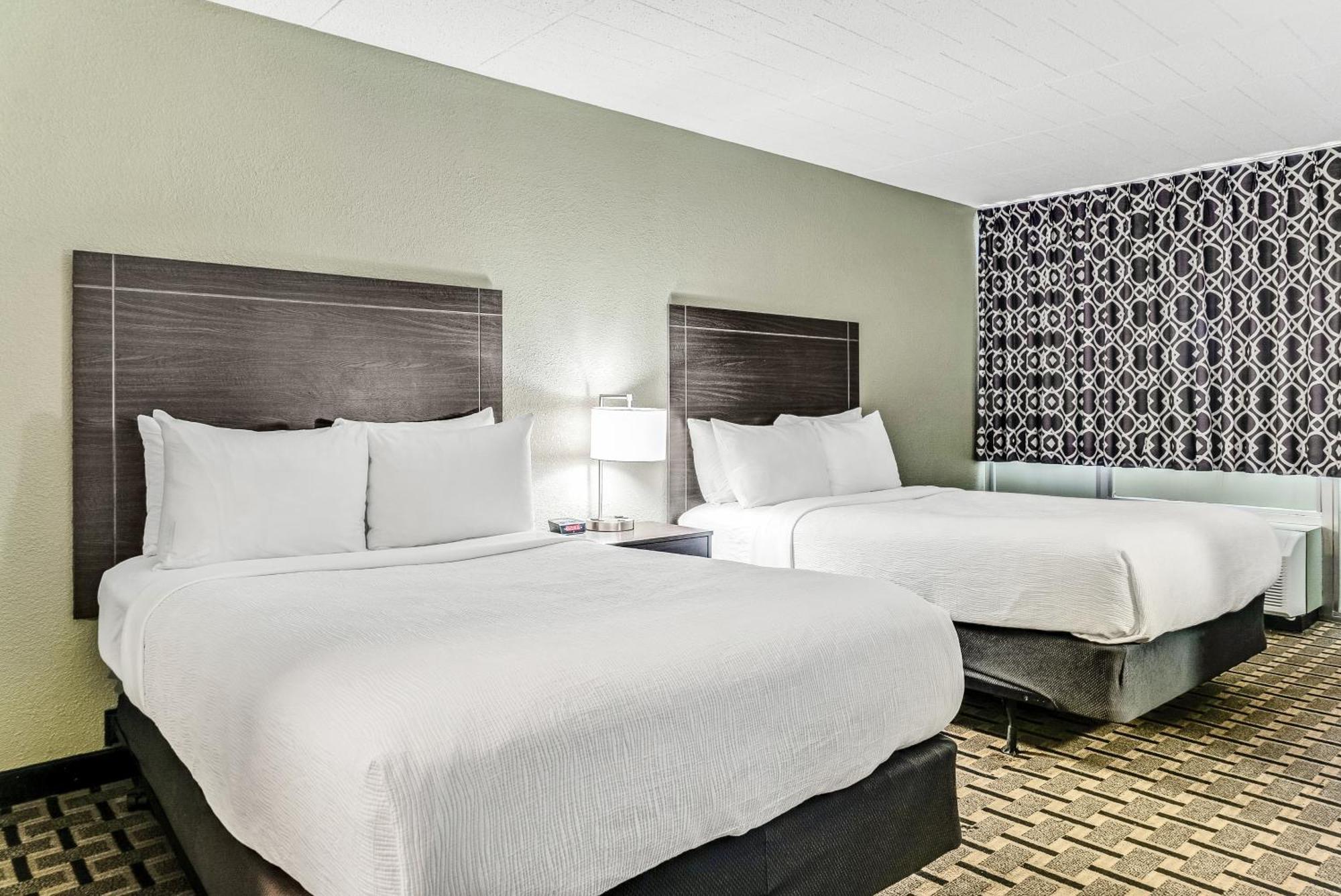 Quality Inn Detroit Downtown Bagian luar foto