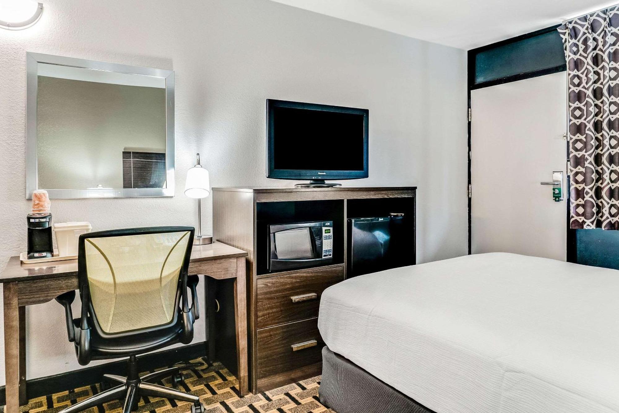 Quality Inn Detroit Downtown Bagian luar foto
