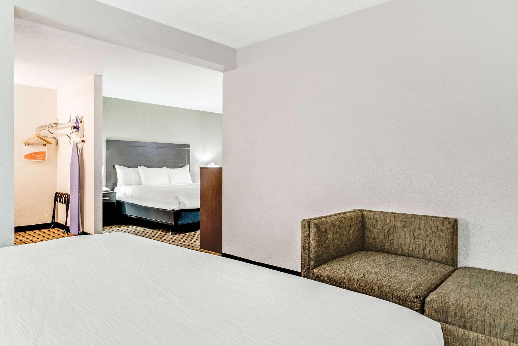 Quality Inn Detroit Downtown Bagian luar foto