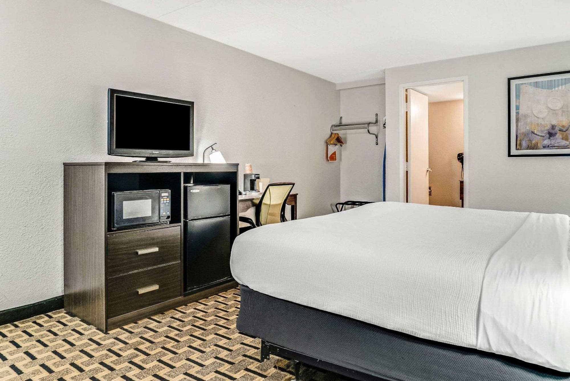 Quality Inn Detroit Downtown Bagian luar foto