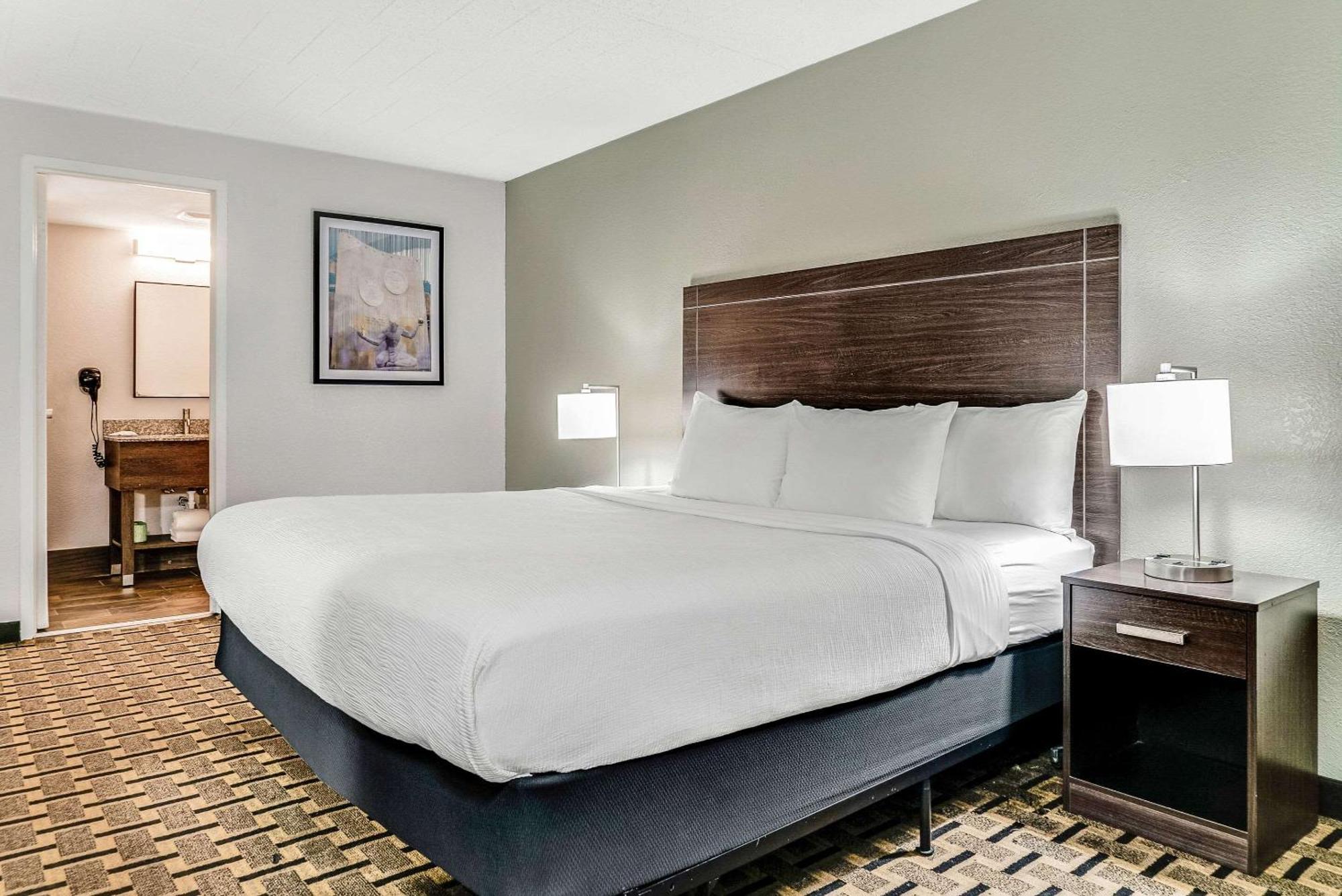 Quality Inn Detroit Downtown Bagian luar foto