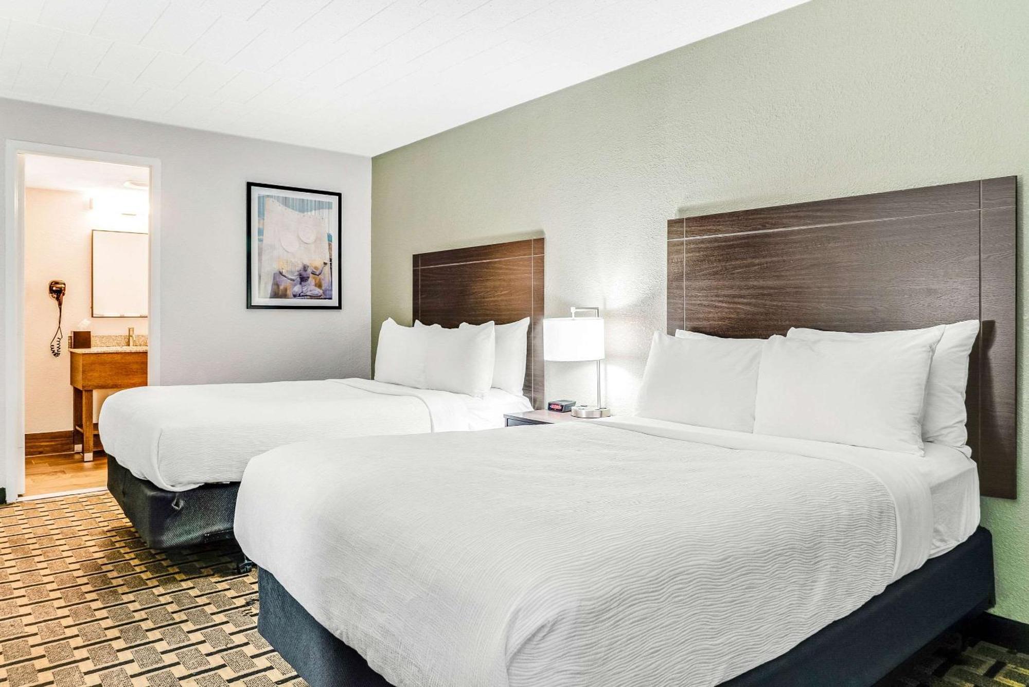Quality Inn Detroit Downtown Bagian luar foto